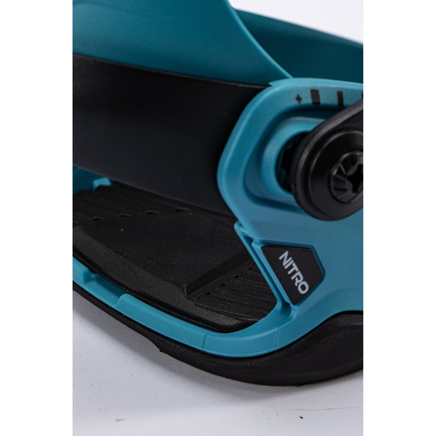Nitro Talent Bindings 2027 detail - HARD VIOLET