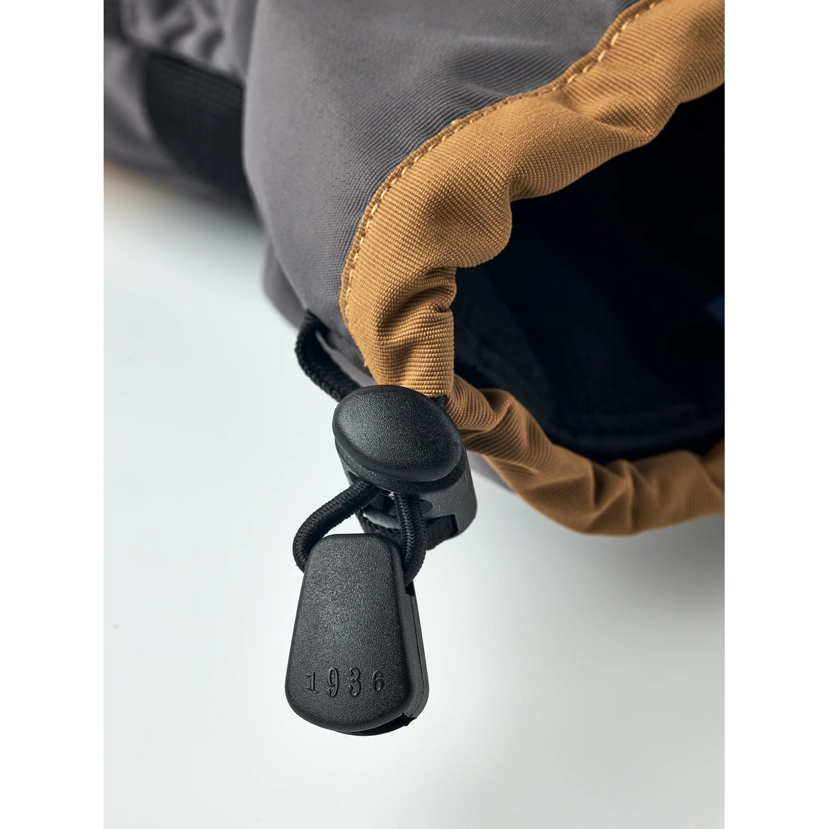 Hestra Gauntlet Sr 3-finger — Hestra ski glove