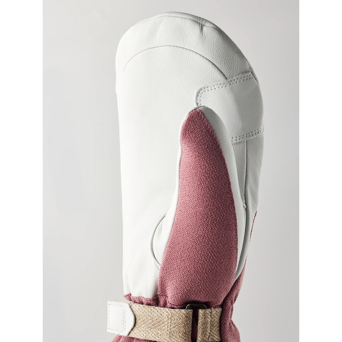 Hestra Women's Patrol Gauntlet Mitt — Hestra ski mitt