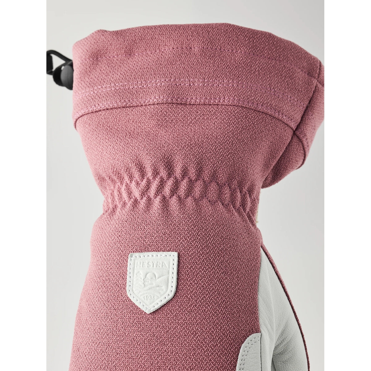 Hestra Women's Patrol Gauntlet Mitt — Hestra ski mitt