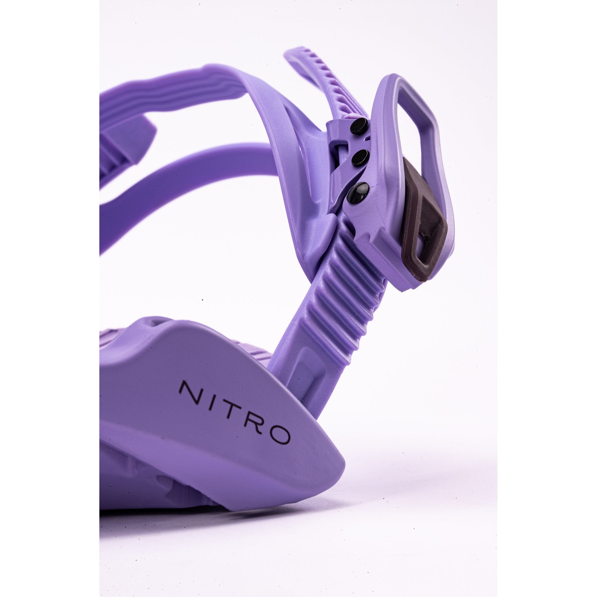 Nitro Cosmic Bindings 2027 detail - LAVENDER