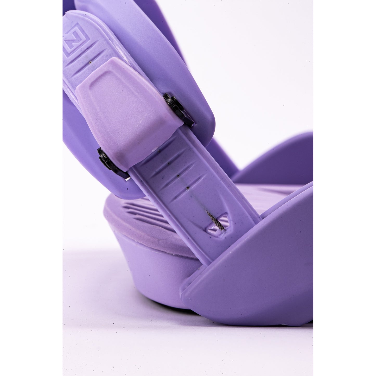 Nitro Cosmic Bindings 2027 detail - LAVENDER