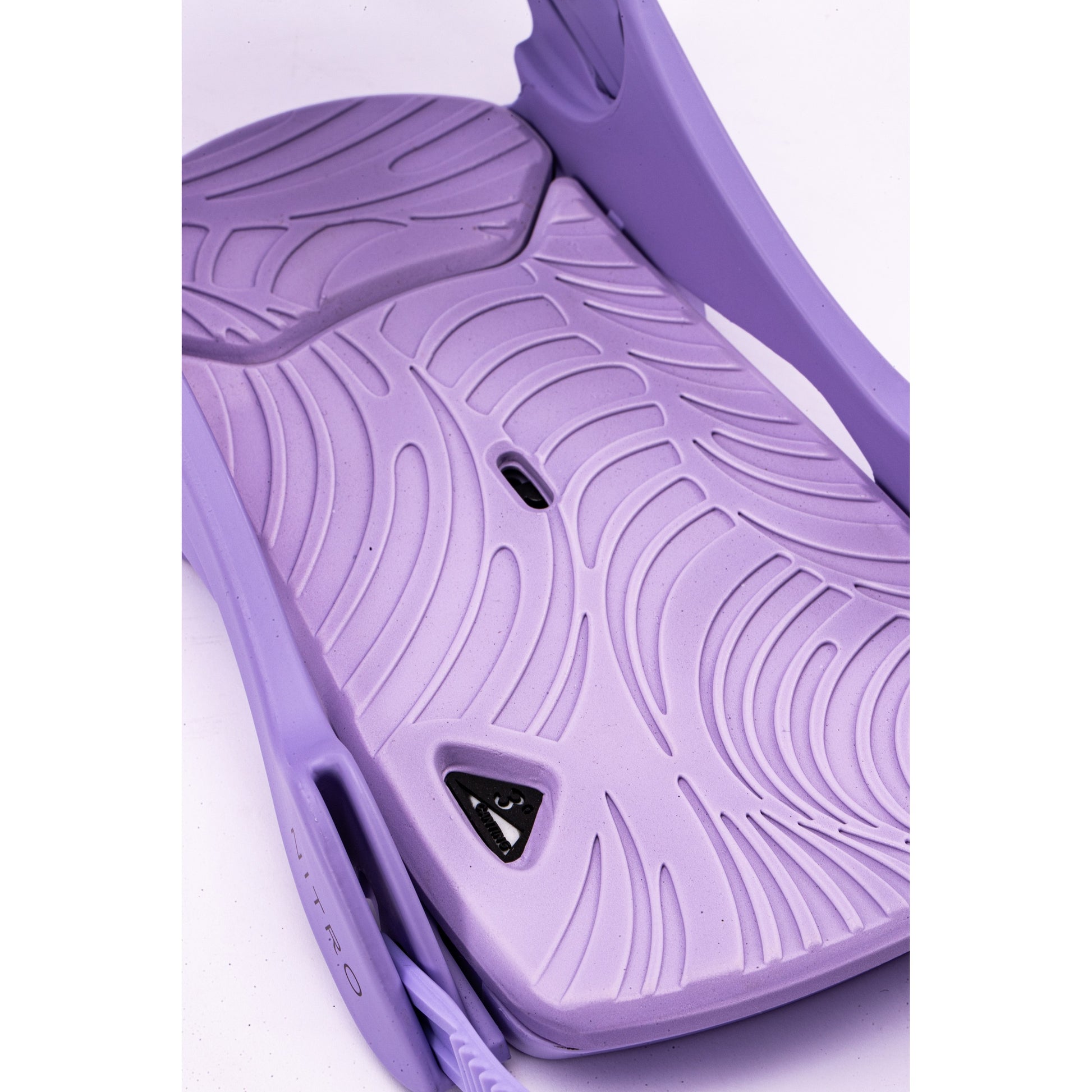 Nitro Cosmic Bindings 2027 detail - LAVENDER