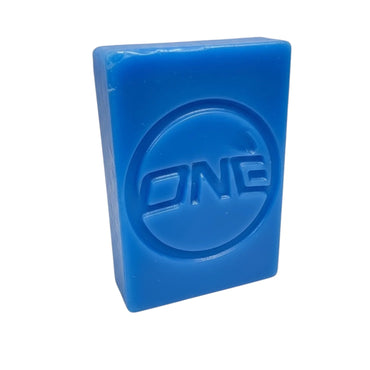 One Ball 4WD 165g Cold Temperatures Snowboard