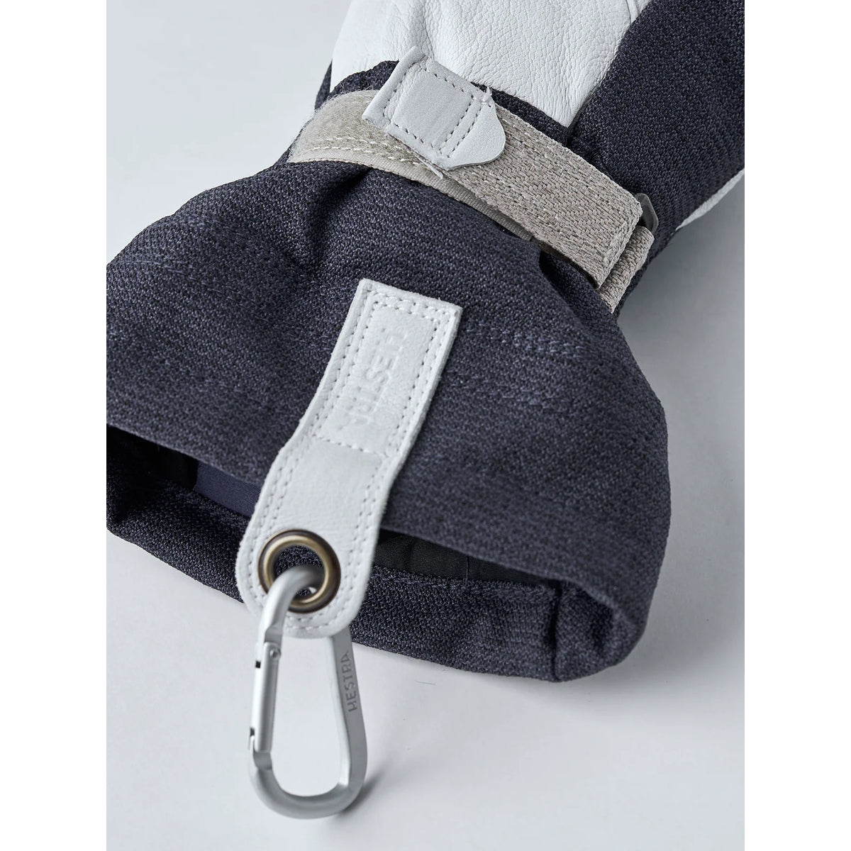 Hestra Women's Patrol Gauntlet Mitt — Hestra ski mitt