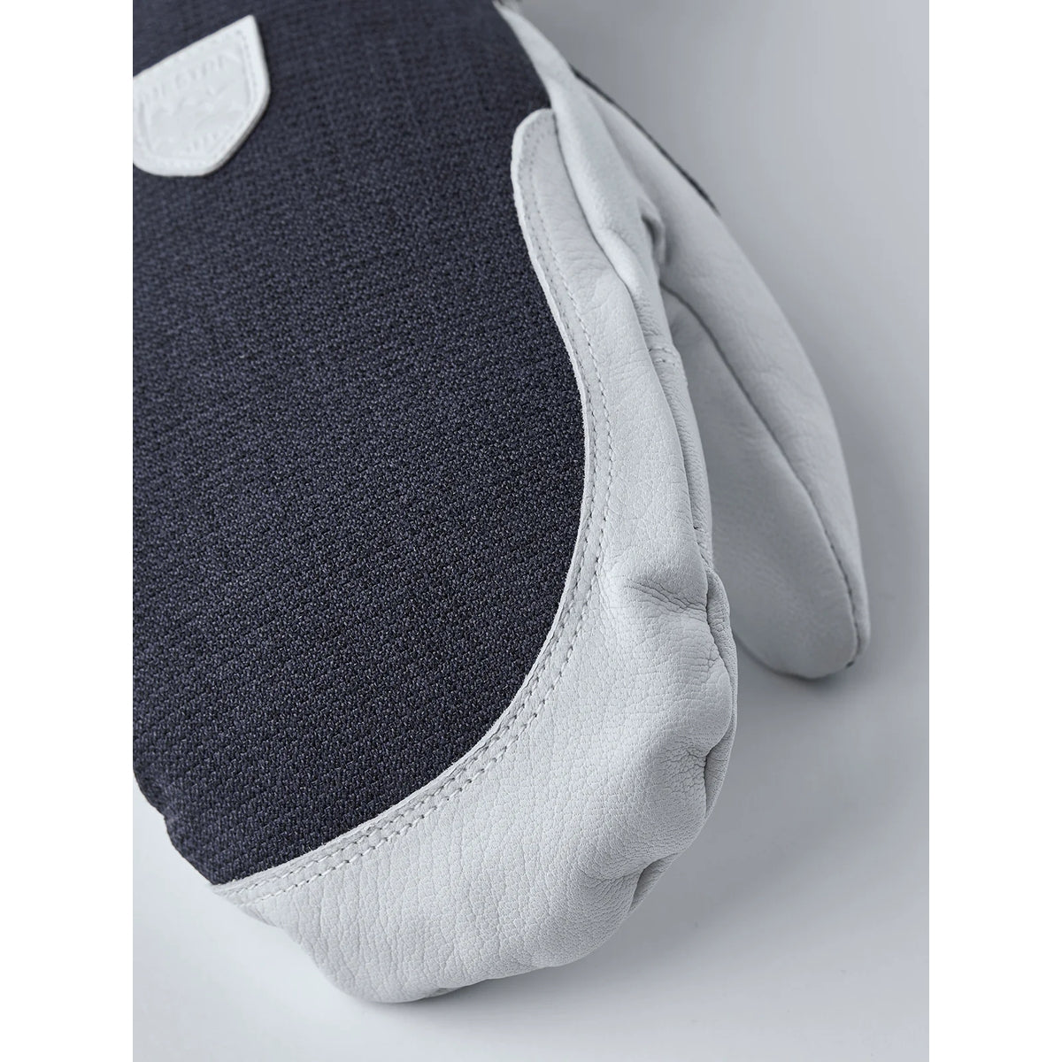 Hestra Women's Patrol Gauntlet Mitt — Hestra ski mitt