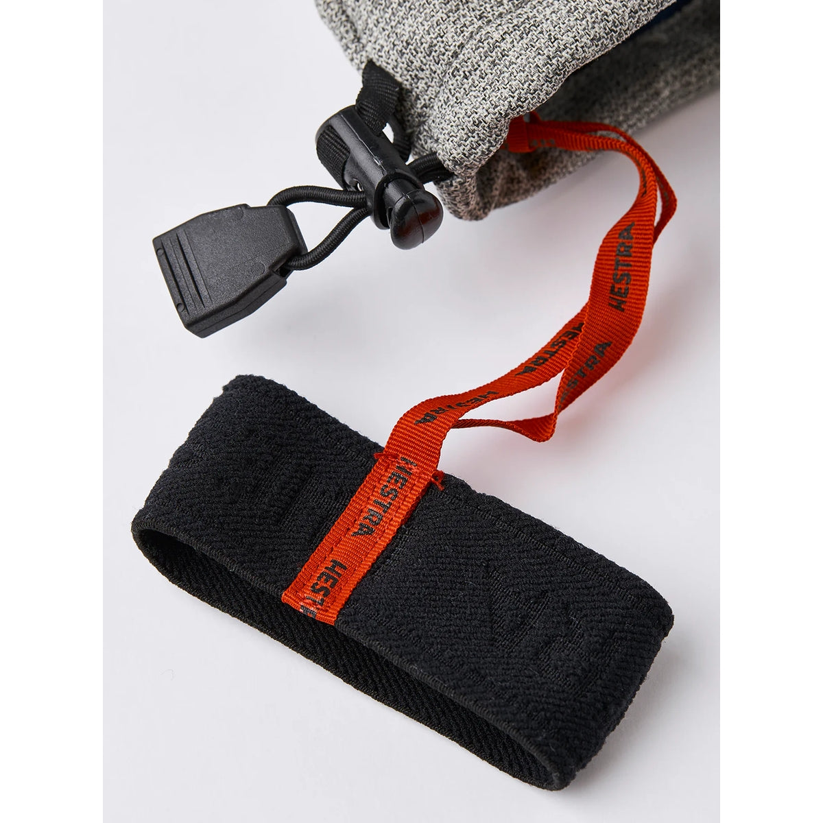 Hestra Women's Patrol Gauntlet Mitt — Hestra ski mitt