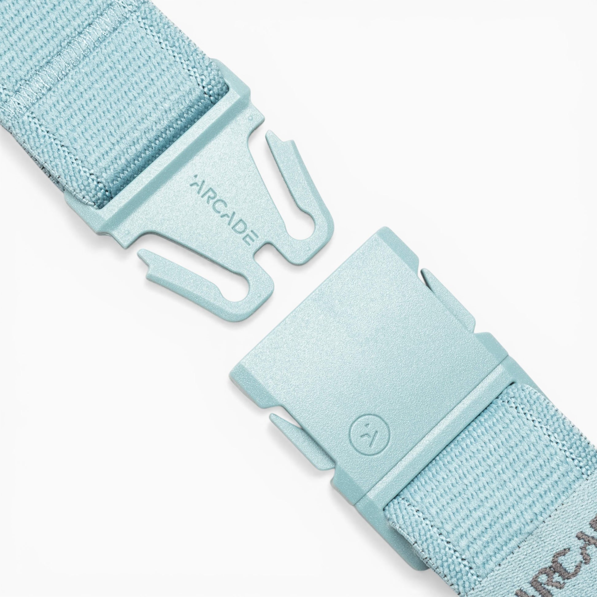 Arcade Atlas Slim Belt in Cove — buckle, front