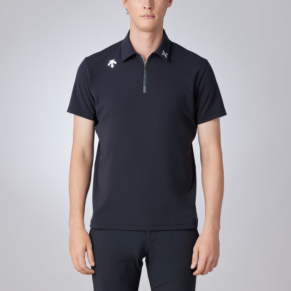Descente Half-Zip Short-Sleeved Shirt