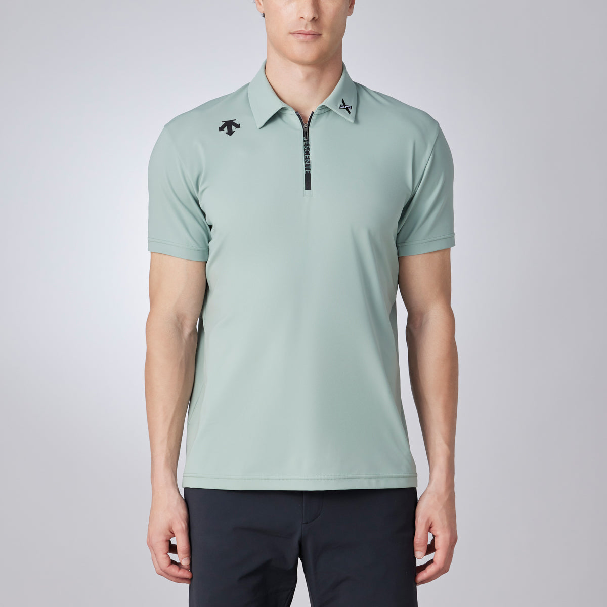 Descente Half-Zip Short-Sleeved Shirt