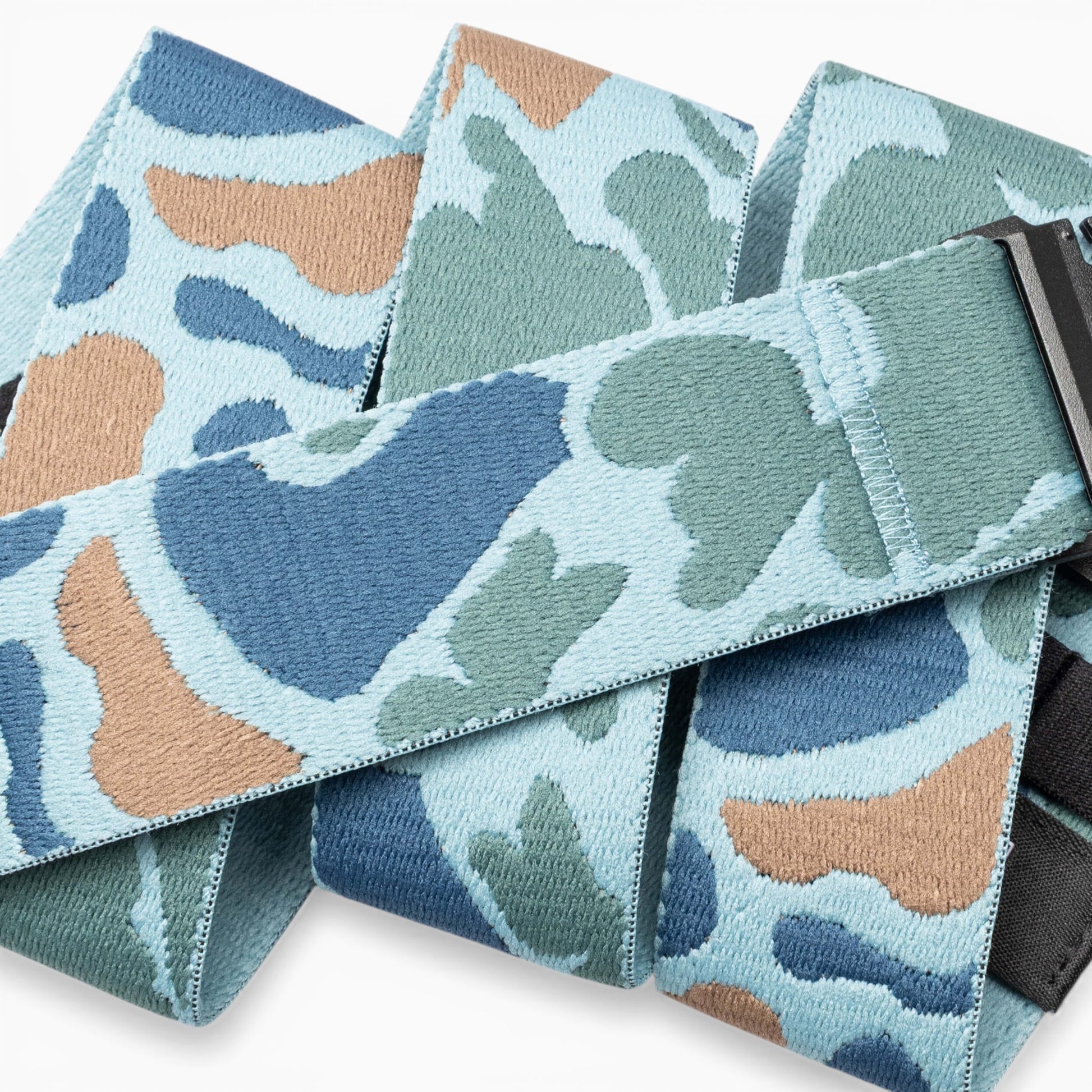 Arcade High Fives Duck Camo Belt in Cove — Arcade logo patch
