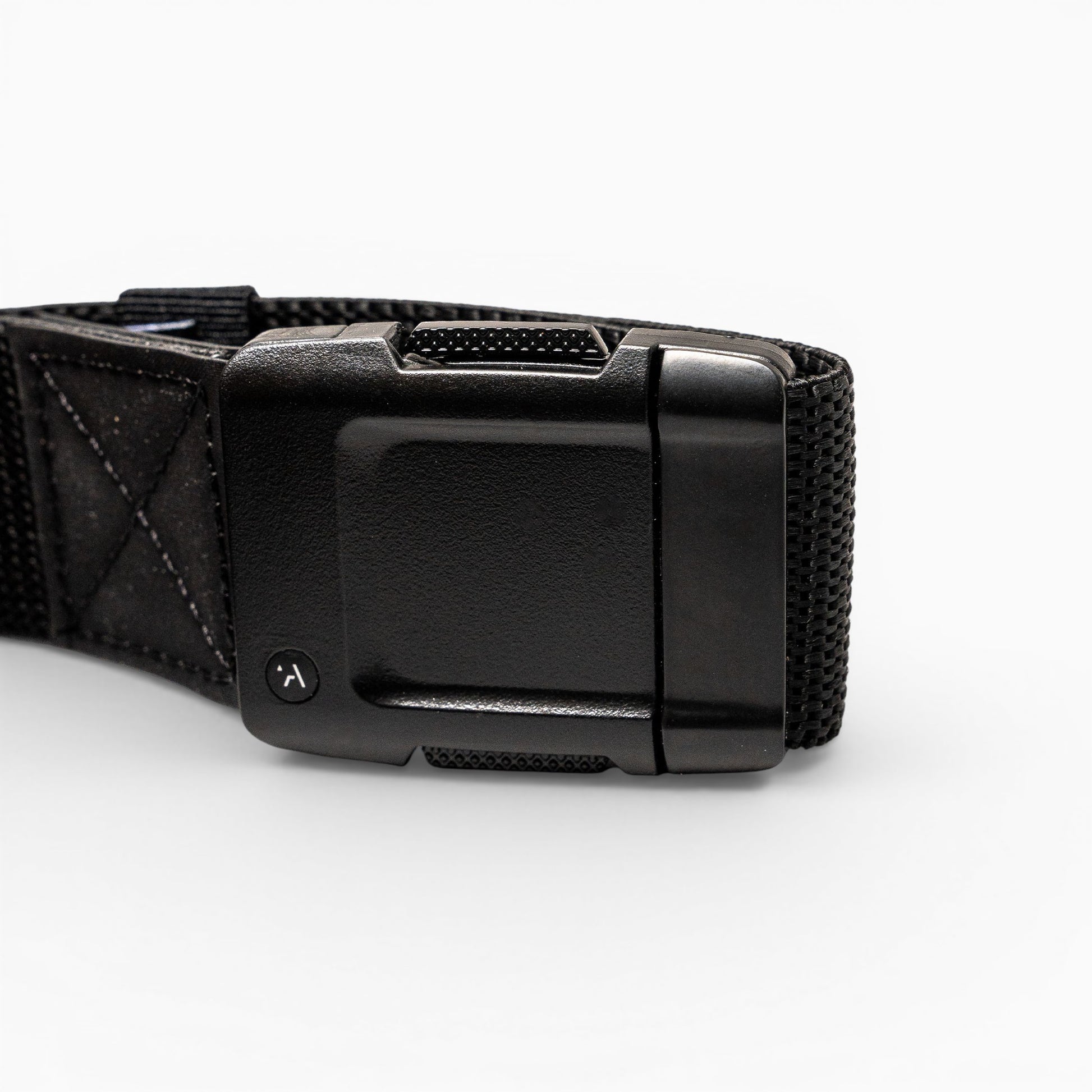 Arcade Motion Belt in Black/Black — buckle, back