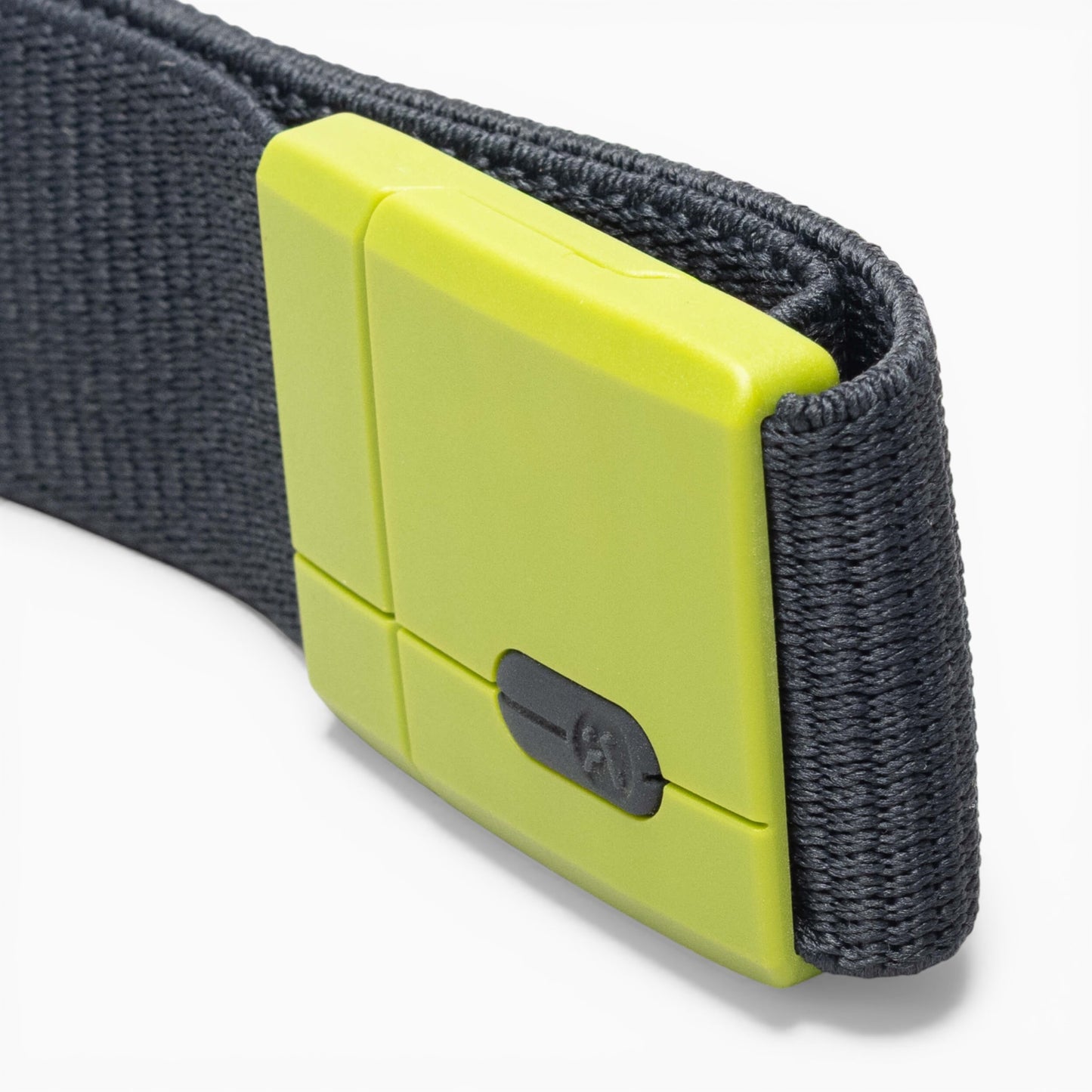 Arcade Polar Mag Belt in Navy/Clover — buckle, back